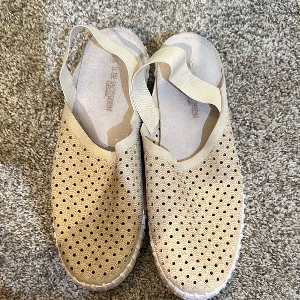 Ilse Jacobsen Beige Slip-On Shoes